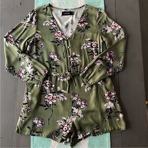 MINKPINK Floral Print V-Neck Long Sleeve Romper